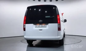 Hyundai Staria 3-МЕСТЕН / ТОВАРЕН / КАМЕРА / ДИСТРОНИК / ЛИЗИНГ, снимка 4
