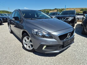 Volvo V40 Cross Country 2.0 D, снимка 1