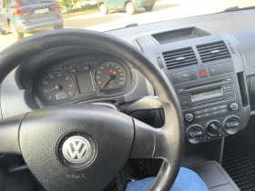 VW Polo Втори собственик , снимка 14
