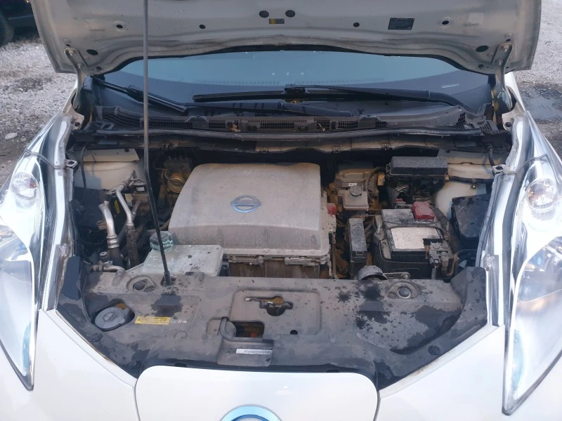 Nissan Leaf  30 KWh, снимка 14 - Автомобили и джипове - 41416455