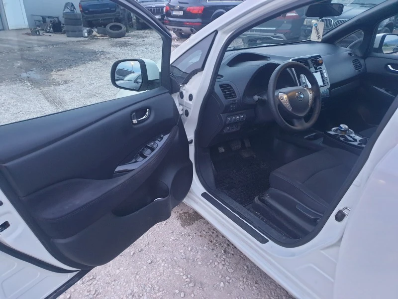 Nissan Leaf  30 KWh, снимка 9 - Автомобили и джипове - 41416455