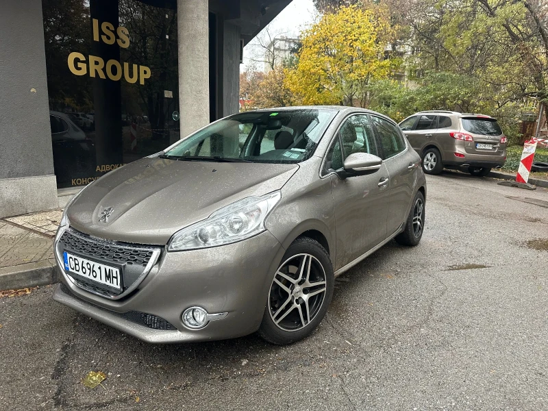 Peugeot 208, снимка 3 - Автомобили и джипове - 47961346