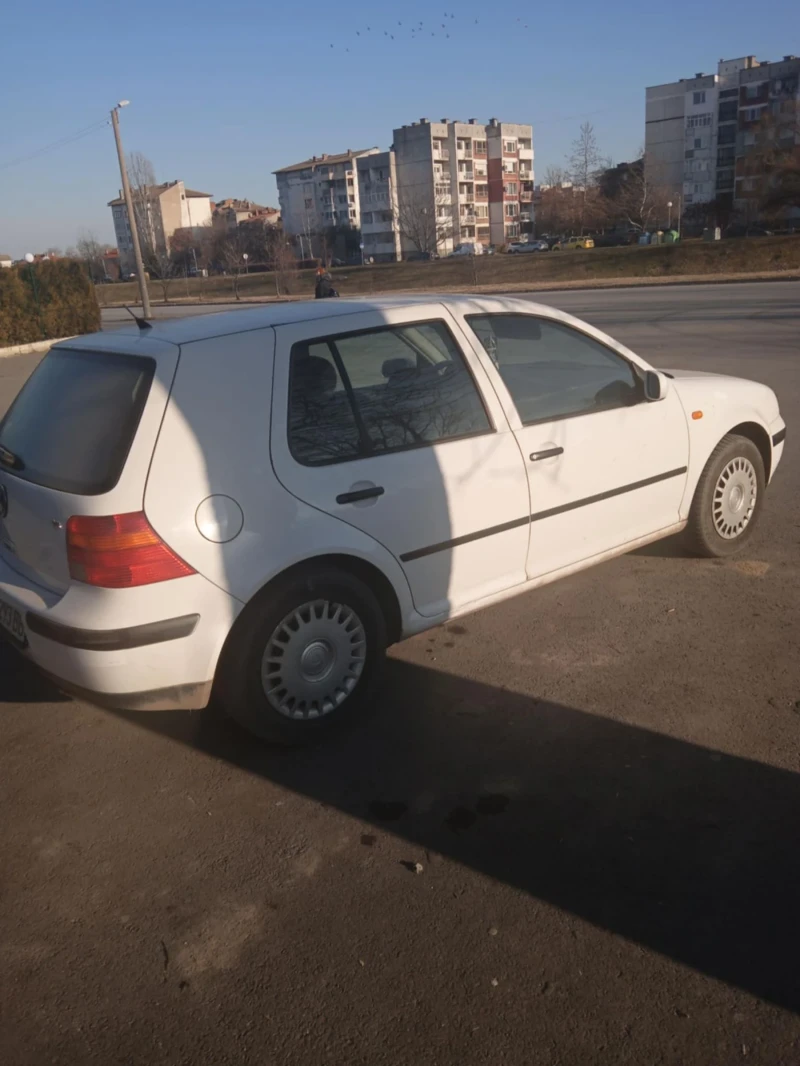 VW Golf Golf 1.6, снимка 3 - Автомобили и джипове - 49041984