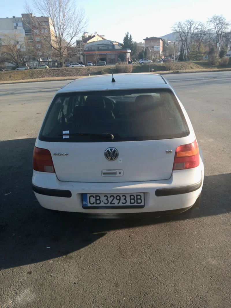 VW Golf Golf 1.6, снимка 5 - Автомобили и джипове - 49041984