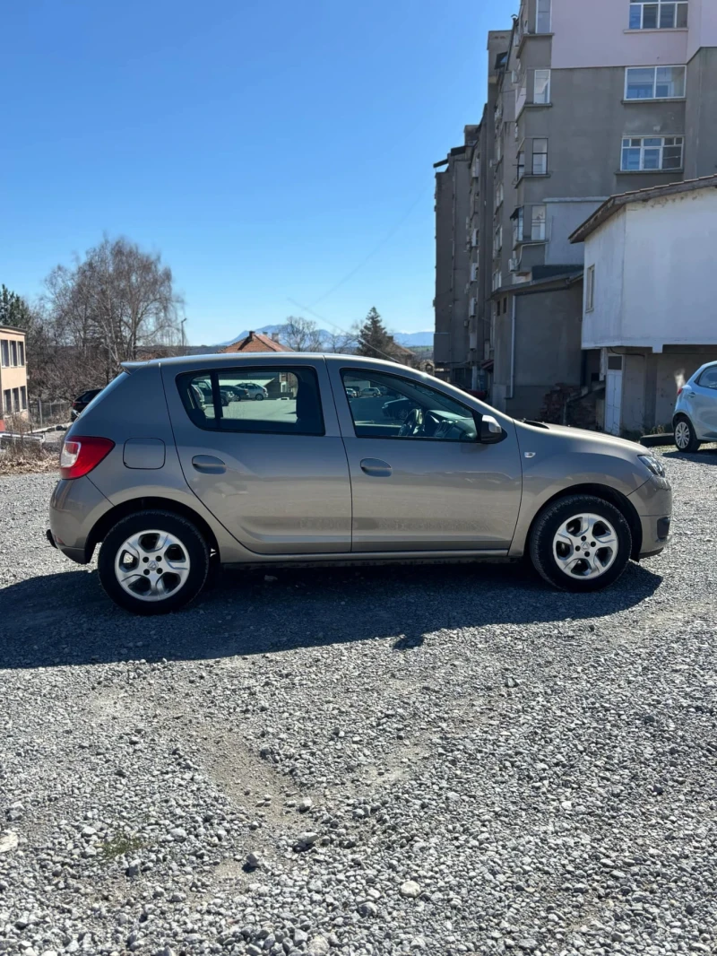 Dacia Sandero 1, 5 DCI, снимка 4 - Автомобили и джипове - 49608287