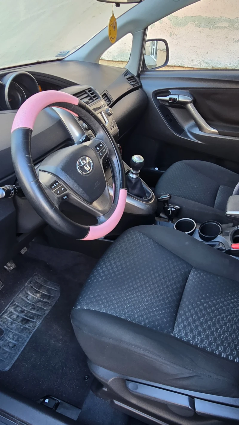 Toyota Verso, снимка 3 - Автомобили и джипове - 52522474