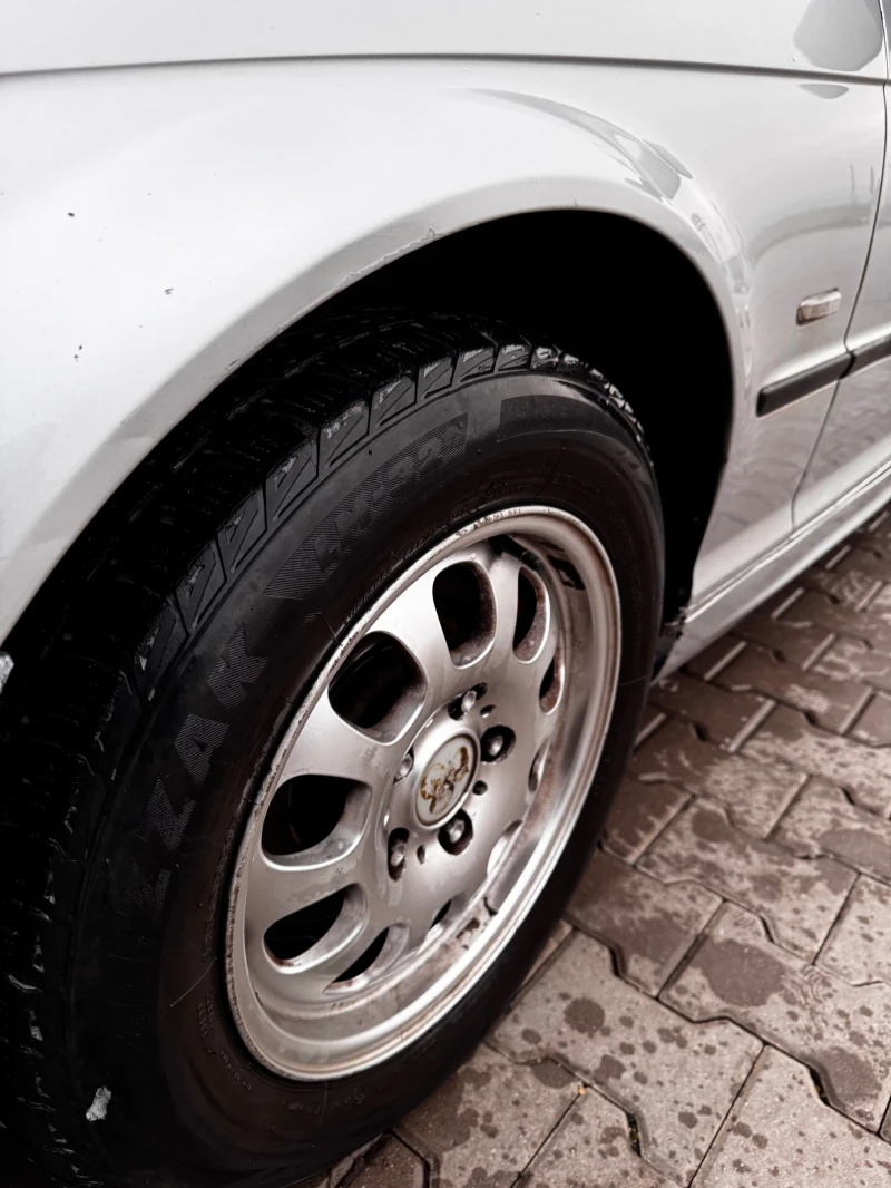 BMW 320, снимка 7 - Автомобили и джипове - 52649057