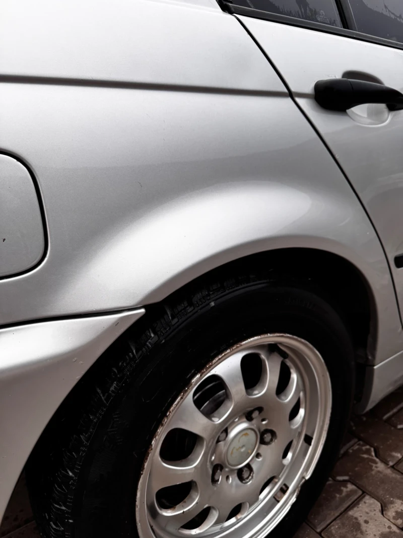 BMW 320, снимка 9 - Автомобили и джипове - 52649057