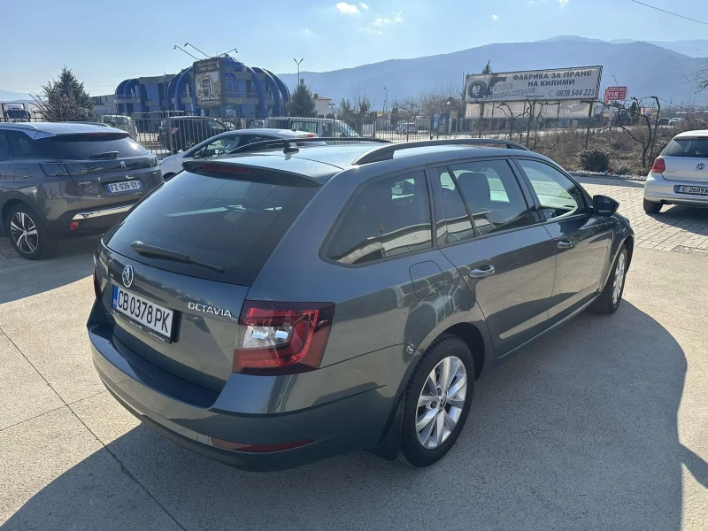 Skoda Octavia, снимка 11 - Автомобили и джипове - 53298037
