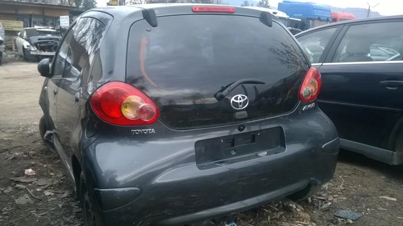 Toyota Aygo 1.0, снимка 1 - Автомобили и джипове - 49530222