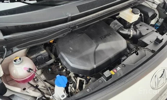 Hyundai Staria 3-МЕСТЕН / ТОВАРЕН / КАМЕРА / ДИСТРОНИК / ЛИЗИНГ, снимка 5 - Автомобили и джипове - 55631540
