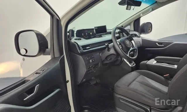 Hyundai Staria 3-МЕСТЕН / ТОВАРЕН / КАМЕРА / ДИСТРОНИК / ЛИЗИНГ, снимка 8 - Автомобили и джипове - 55631540