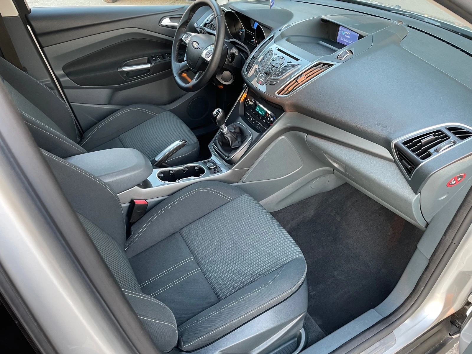 Ford C-max 1.0i EcoBoost 125   | Mobile.bg   11