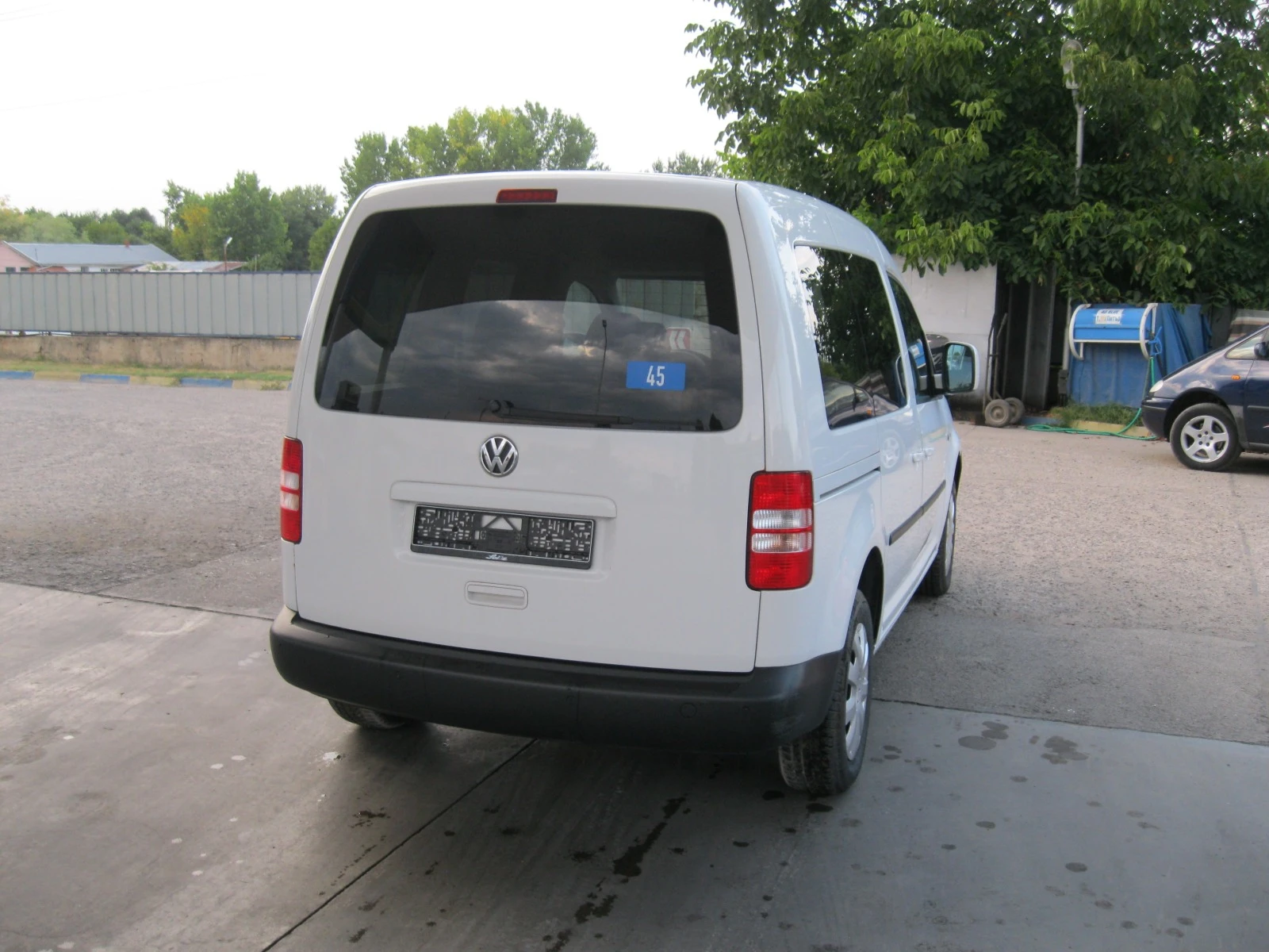 VW Caddy Тrendline BMT - изображение 6