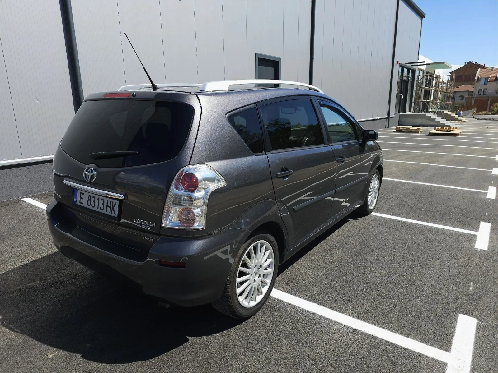 Toyota Corolla verso 2.2 D4D FACELIFT - изображение 3
