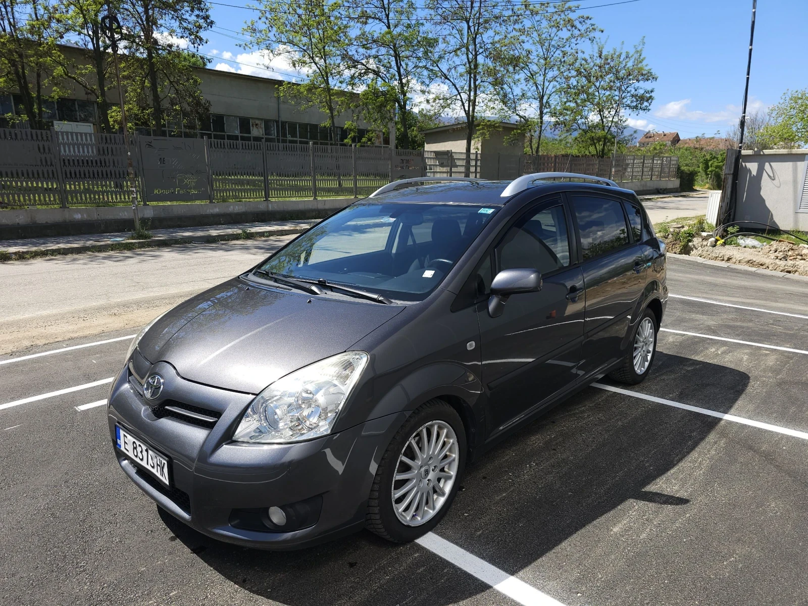 Toyota Corolla verso 2.2 D4D FACELIFT - изображение 2