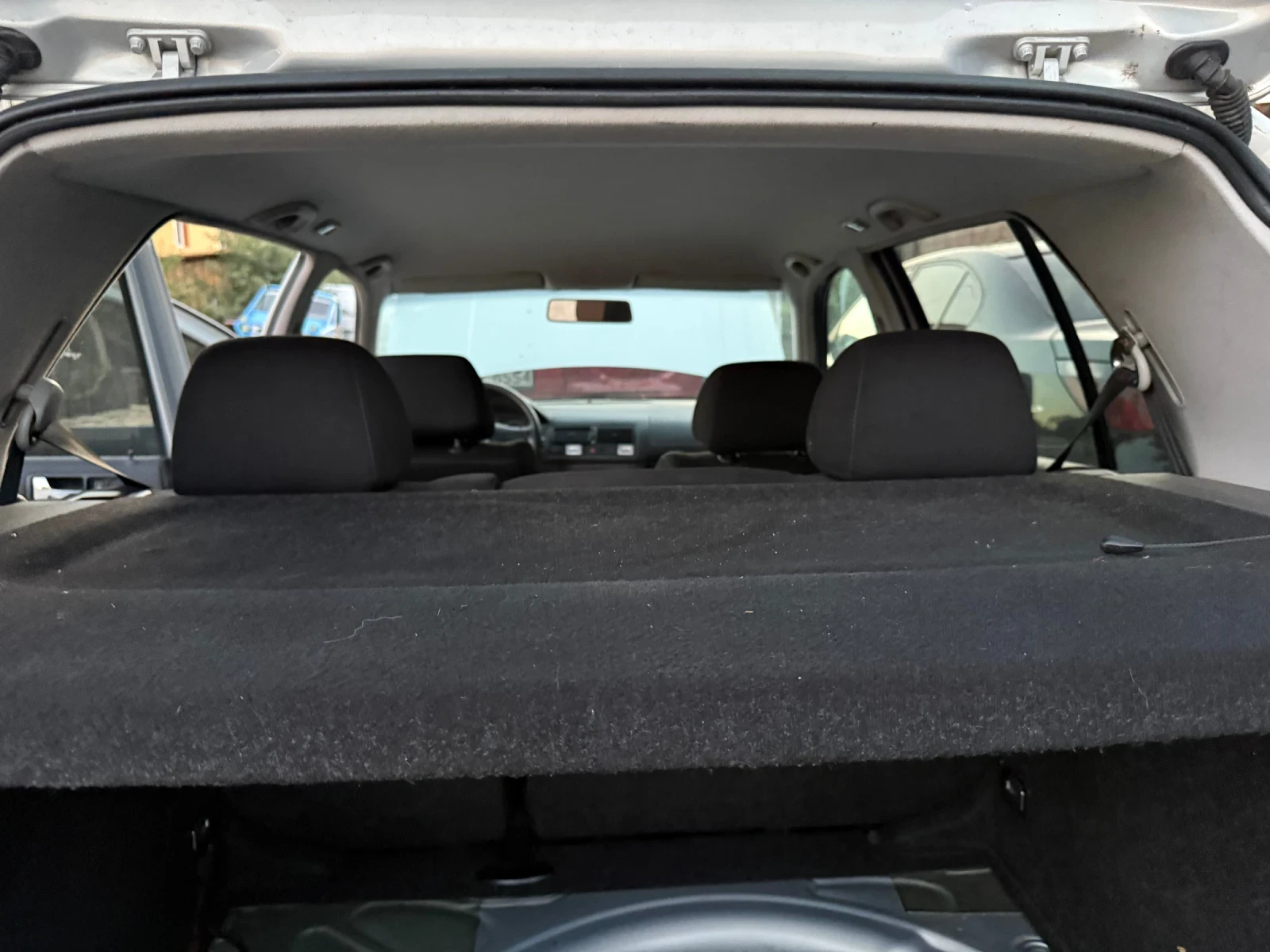 VW Golf 1.6 - изображение 8