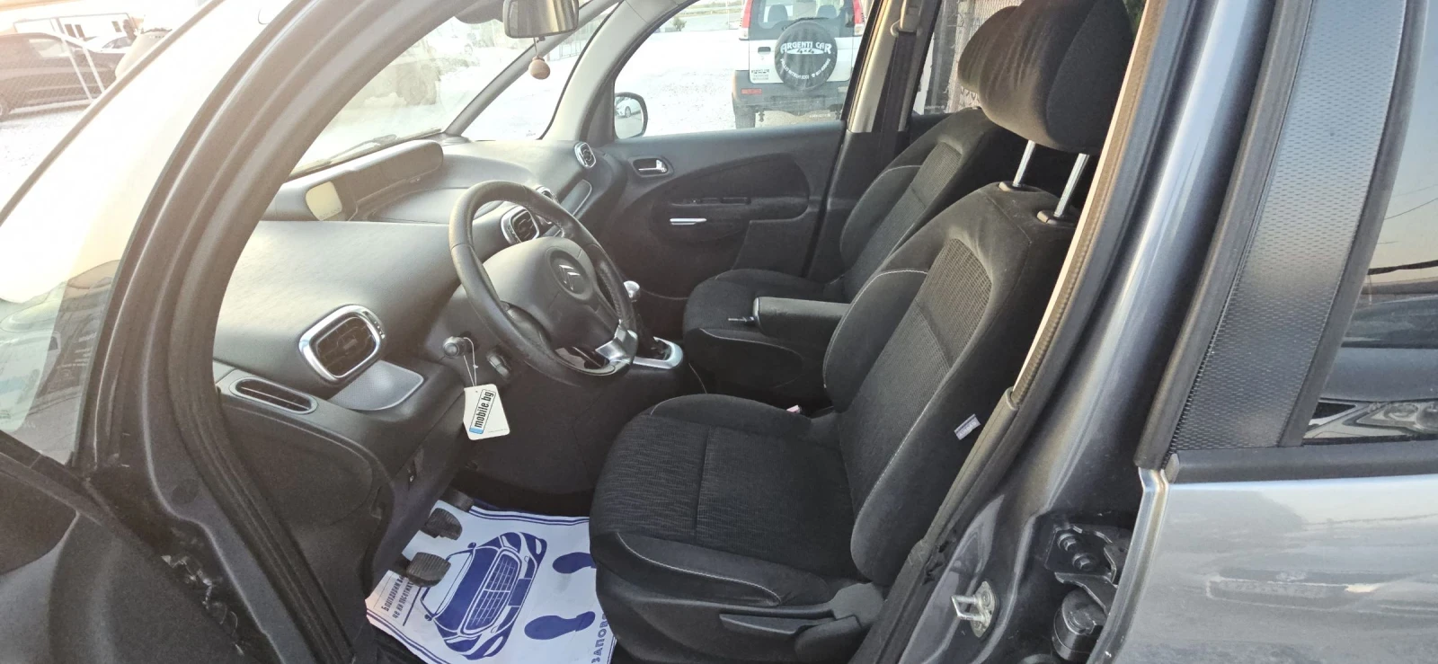 Citroen C3 Picasso 1.6 HDI EXCLUZIVE - изображение 9