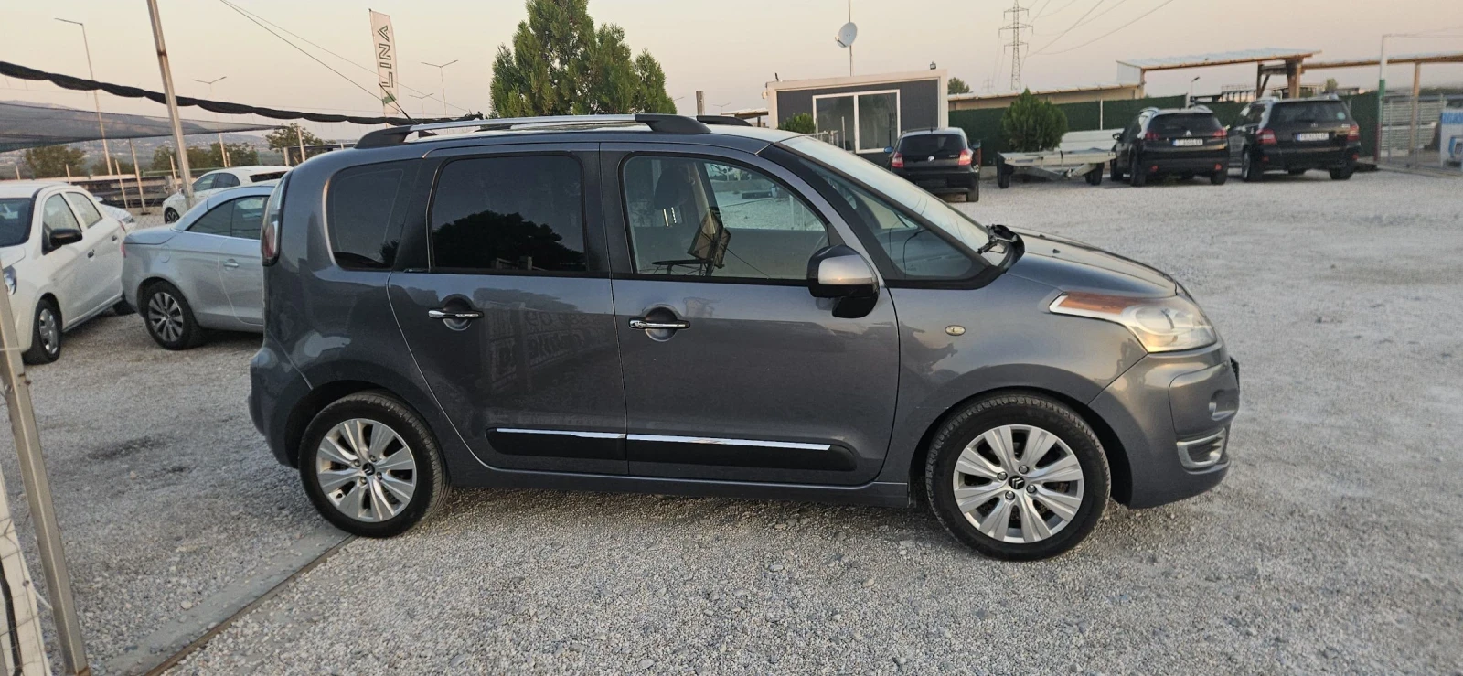 Citroen C3 Picasso 1.6 HDI EXCLUZIVE - изображение 4