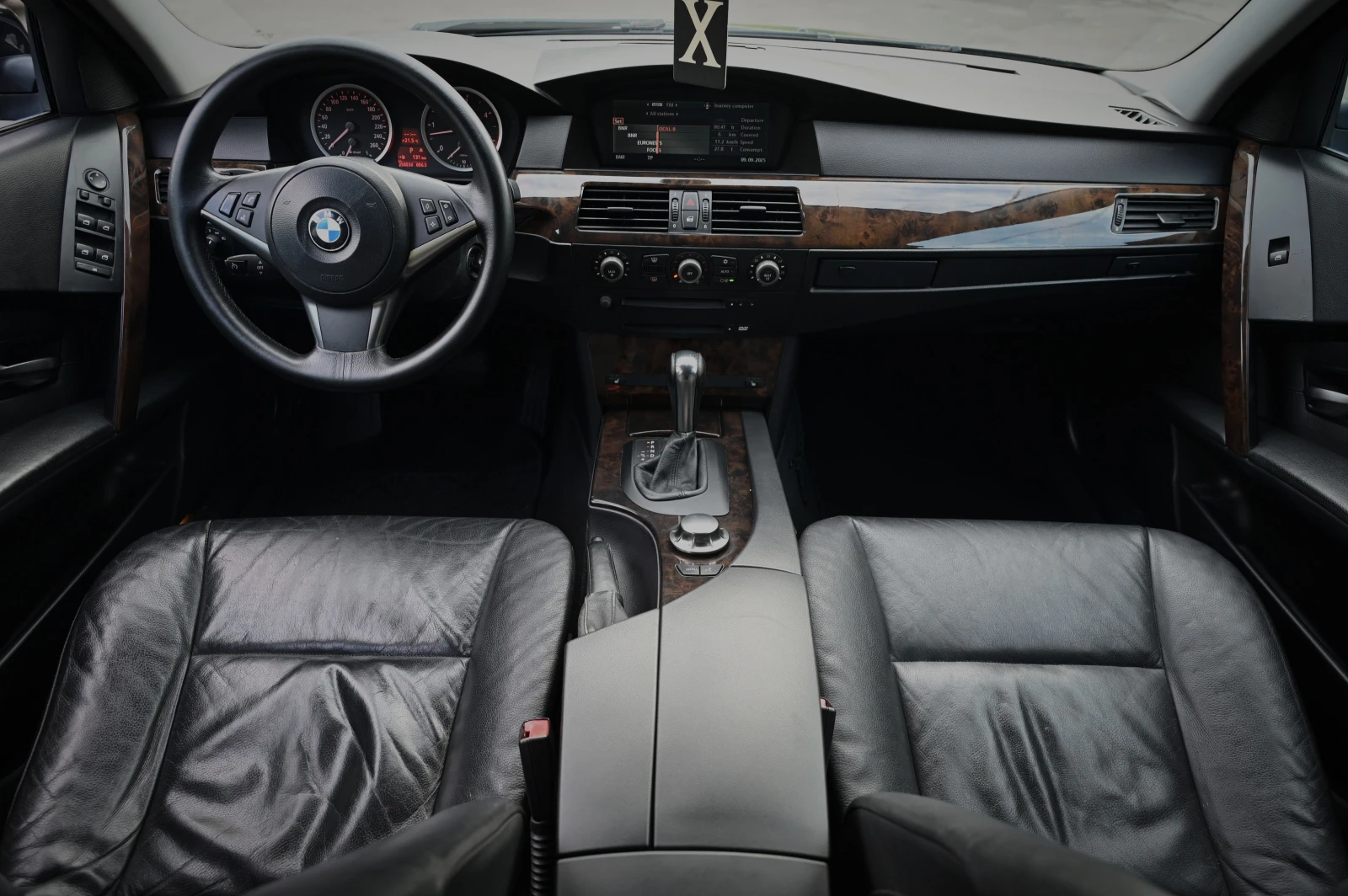 BMW 530 3.0D / Автомат - изображение 10