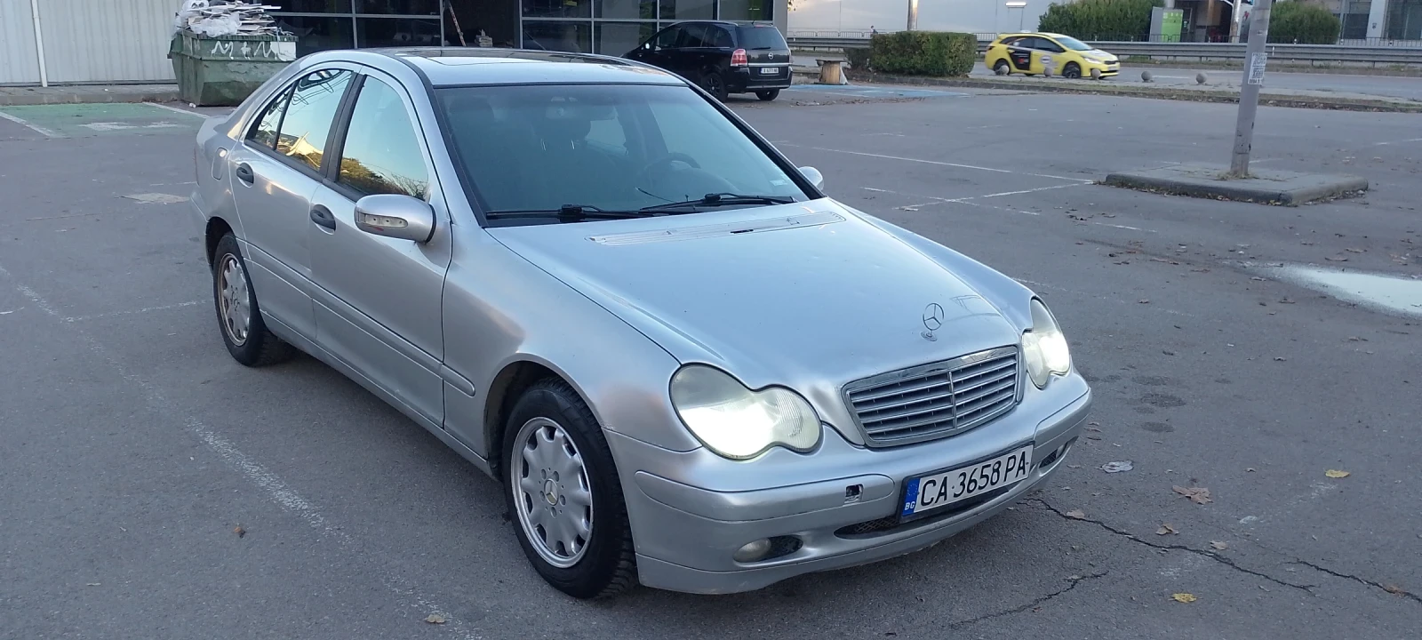 Mercedes-Benz C 180  - изображение 2