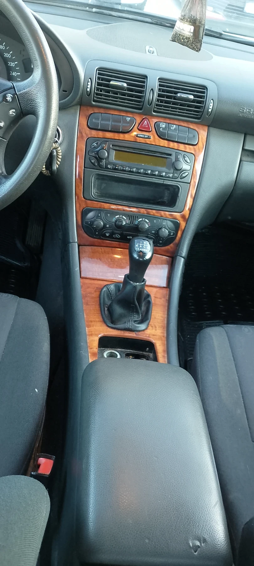 Mercedes-Benz C 180  - изображение 9