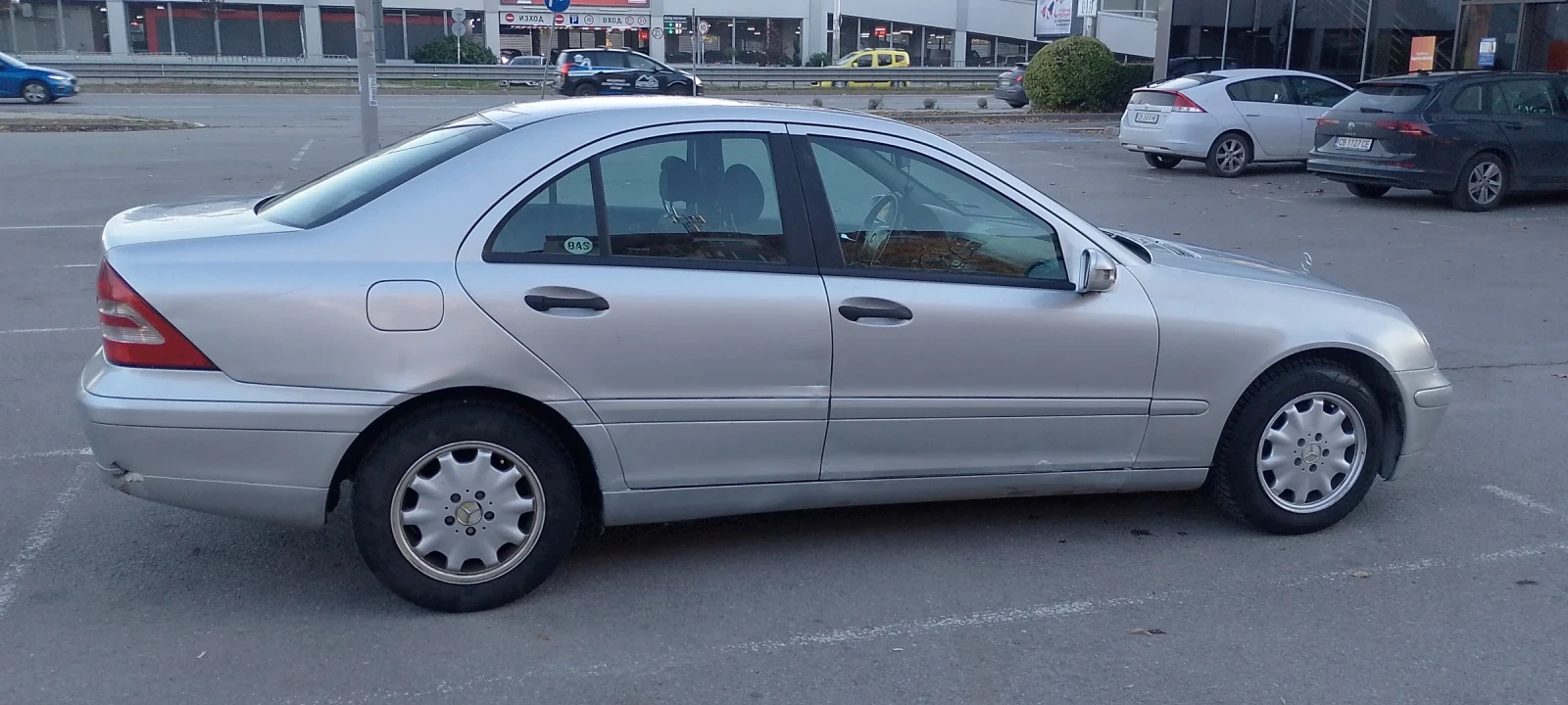 Mercedes-Benz C 180  - изображение 4