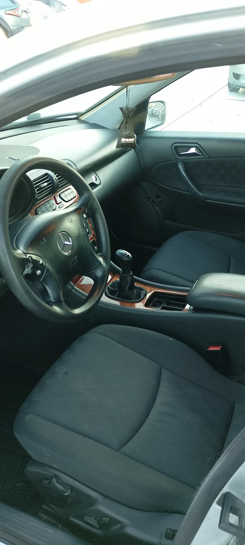 Mercedes-Benz C 180  - изображение 5