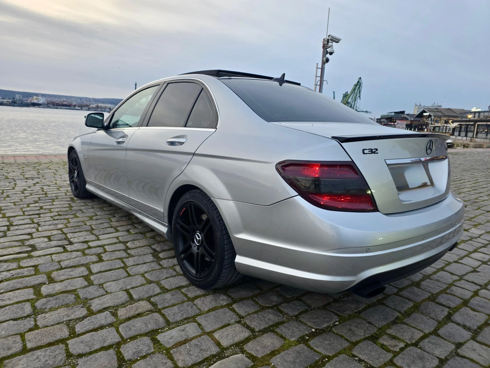 Mercedes-Benz C 320 AMG Pack * Pano * KeyLess* ������� * Full*  | Mobile.bg � ����������� 5
