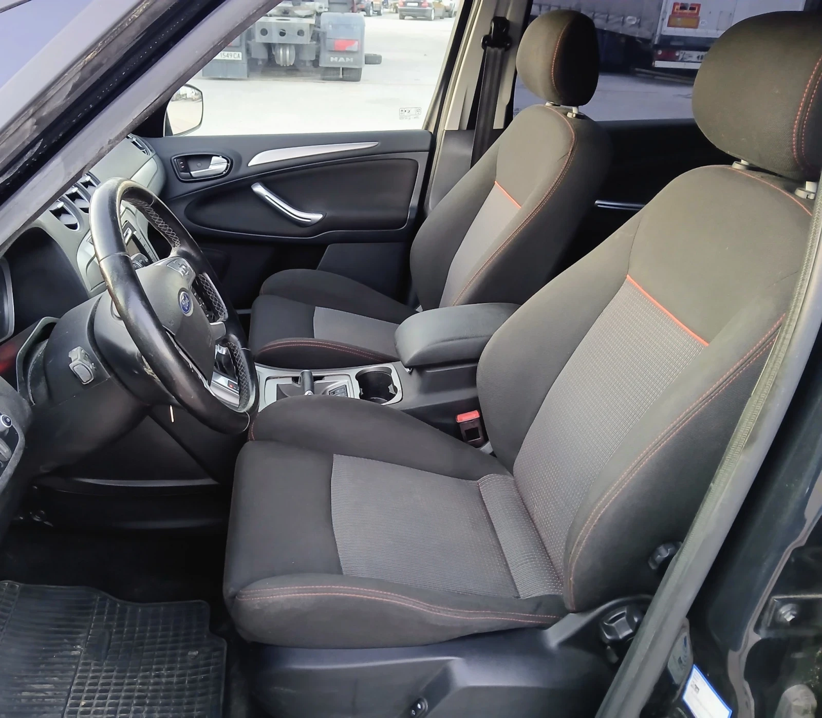 Ford S-Max 2.0D-avtomatik, снимка 9 - Автомобили и джипове - 54683702