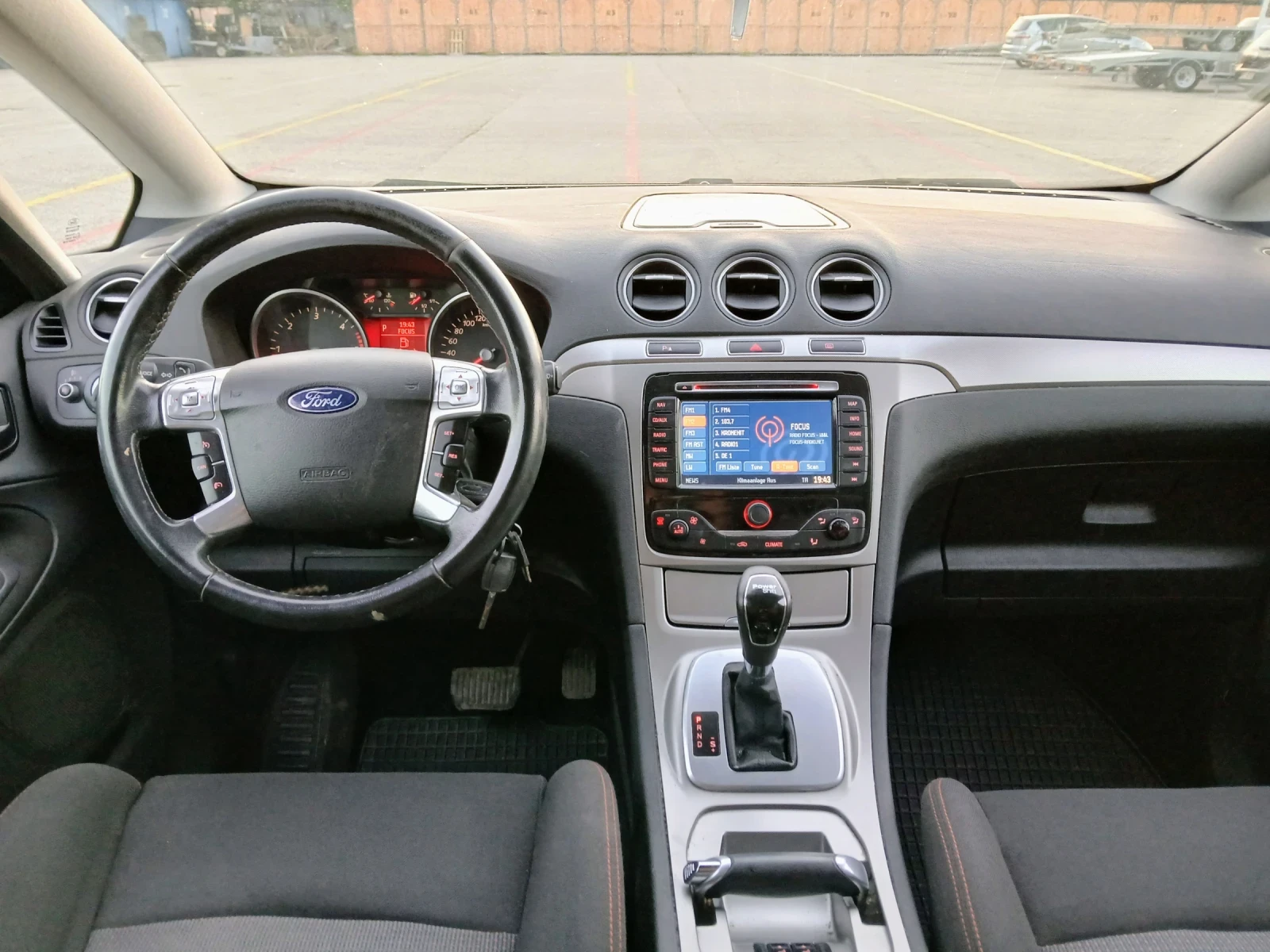 Ford S-Max 2.0D-avtomatik, снимка 11 - Автомобили и джипове - 54683702