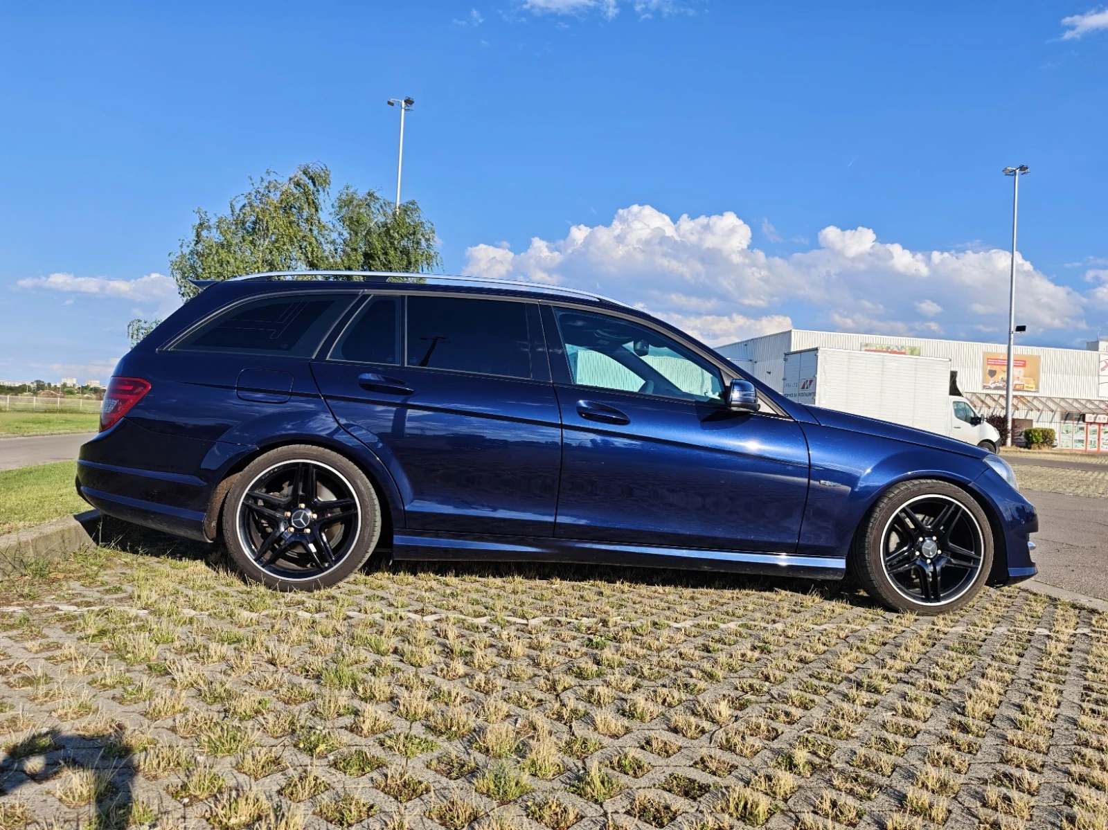 Mercedes-Benz C 200 CGI AMG, снимка 3 - Автомобили и джипове - 54948002