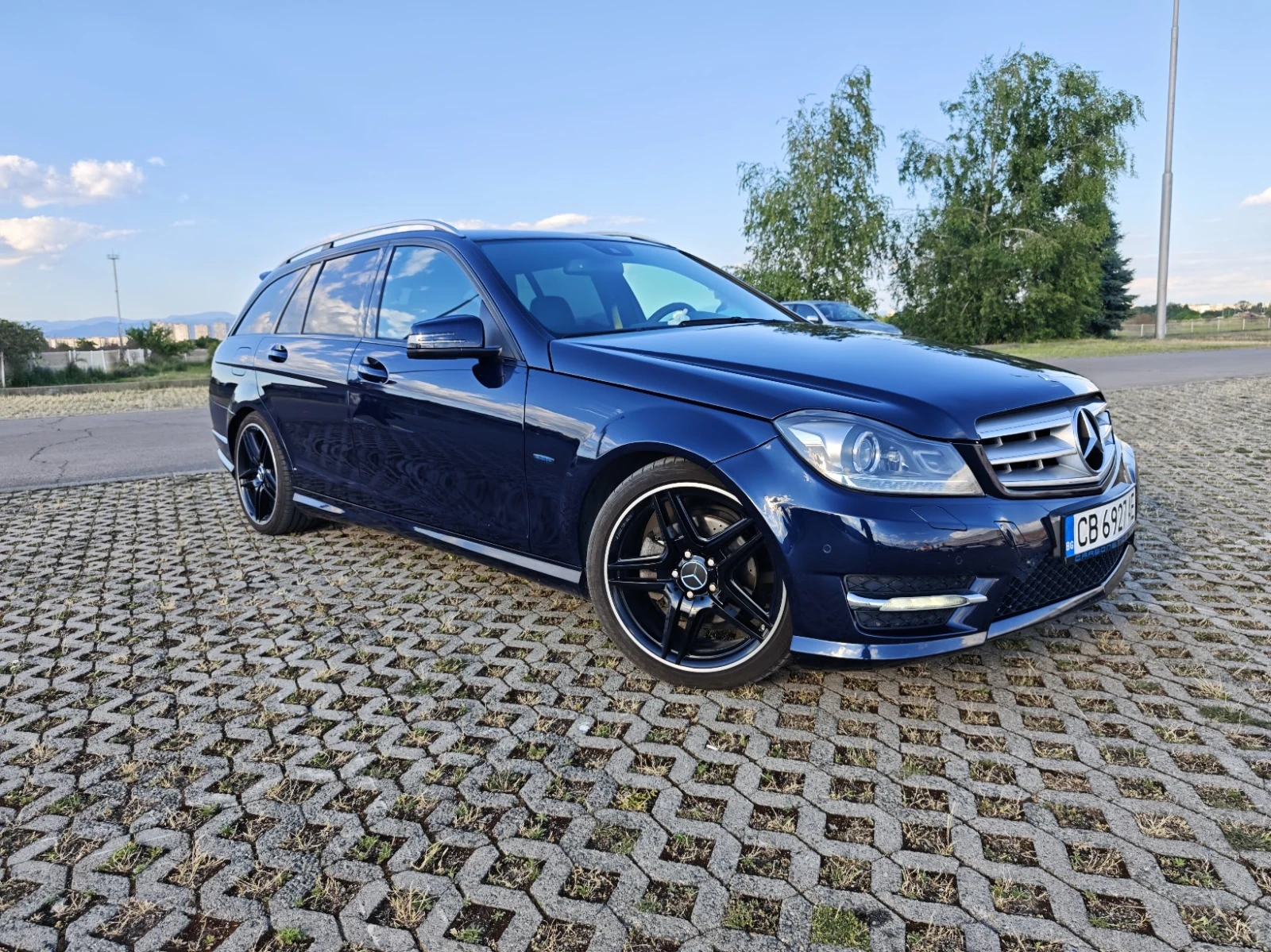 Mercedes-Benz C 200 CGI AMG