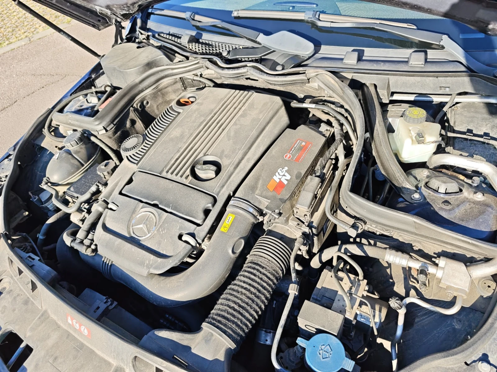 Mercedes-Benz C 200 CGI AMG, снимка 13 - Автомобили и джипове - 54948002