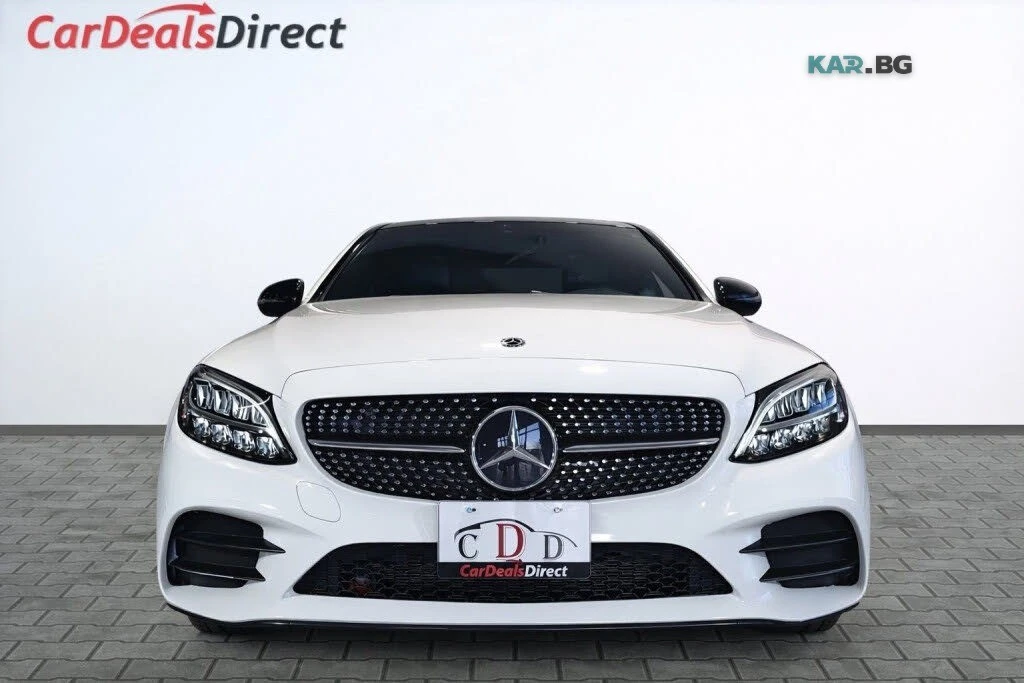 Mercedes-Benz C 300 * 4MATIC * PANO * Автокредит (Цена до България), снимка 2 - Автомобили и джипове - 55118589