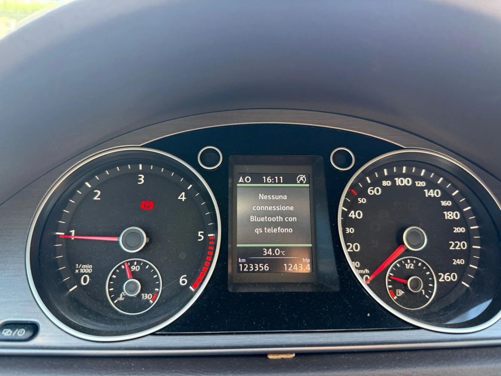 VW Passat 2.0 TDI 140 �.� | Mobile.bg � ����������� 15