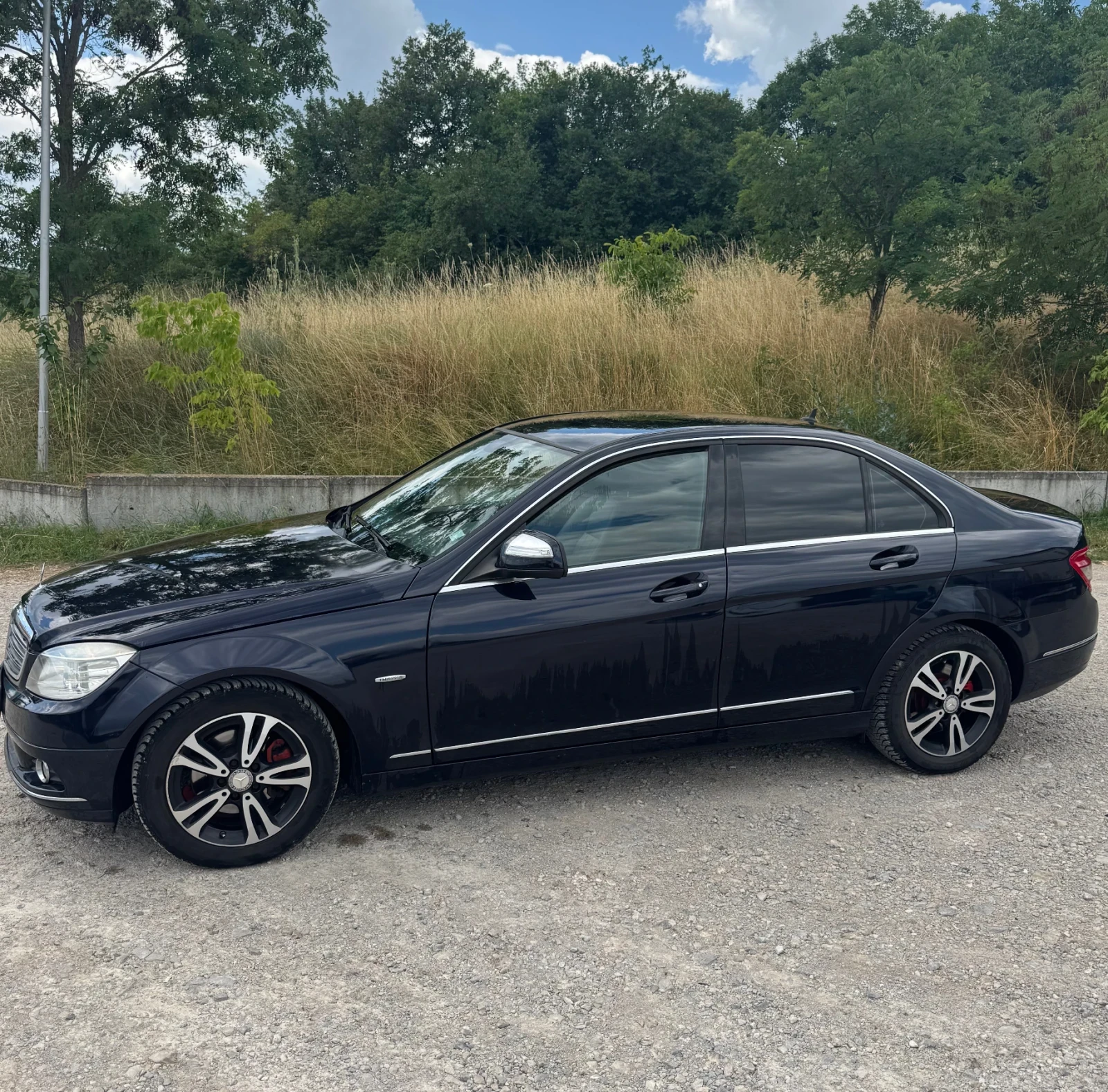 Mercedes-Benz C 220, снимка 2 - Автомобили и джипове - 55330653