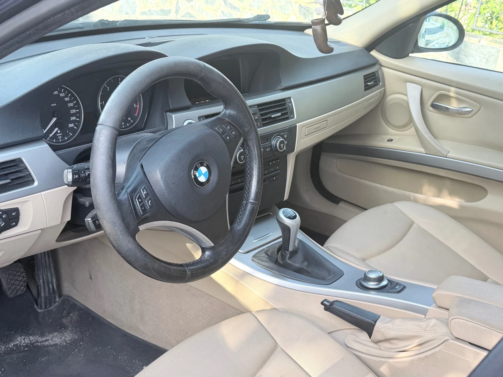 BMW 320, снимка 2 - Автомобили и джипове - 55618056