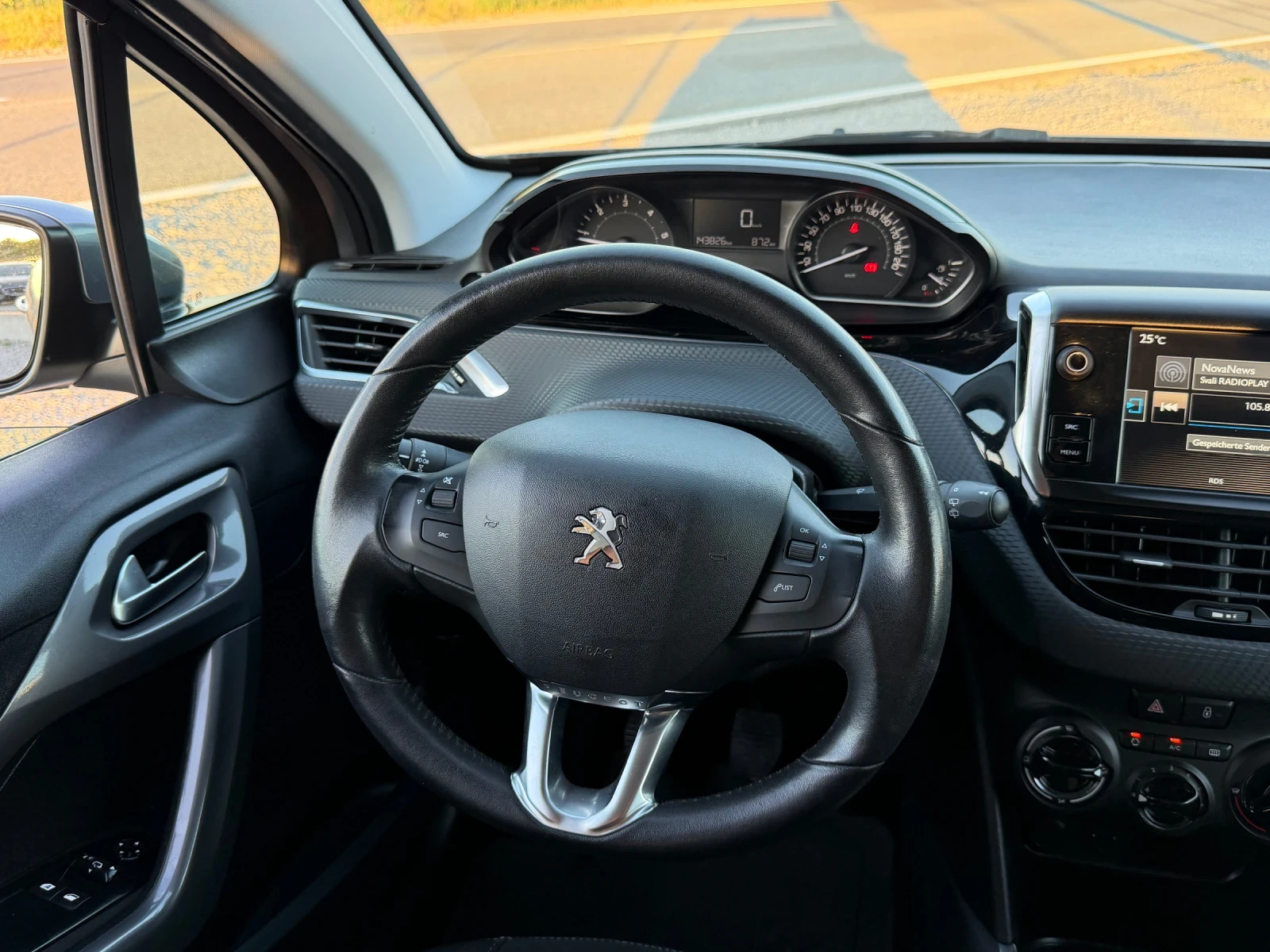Peugeot 2008 1.6BLUE-HDI FACELIFT SERVICE BOOK EURO 6 TUV COC, снимка 12 - Автомобили и джипове - 55710556