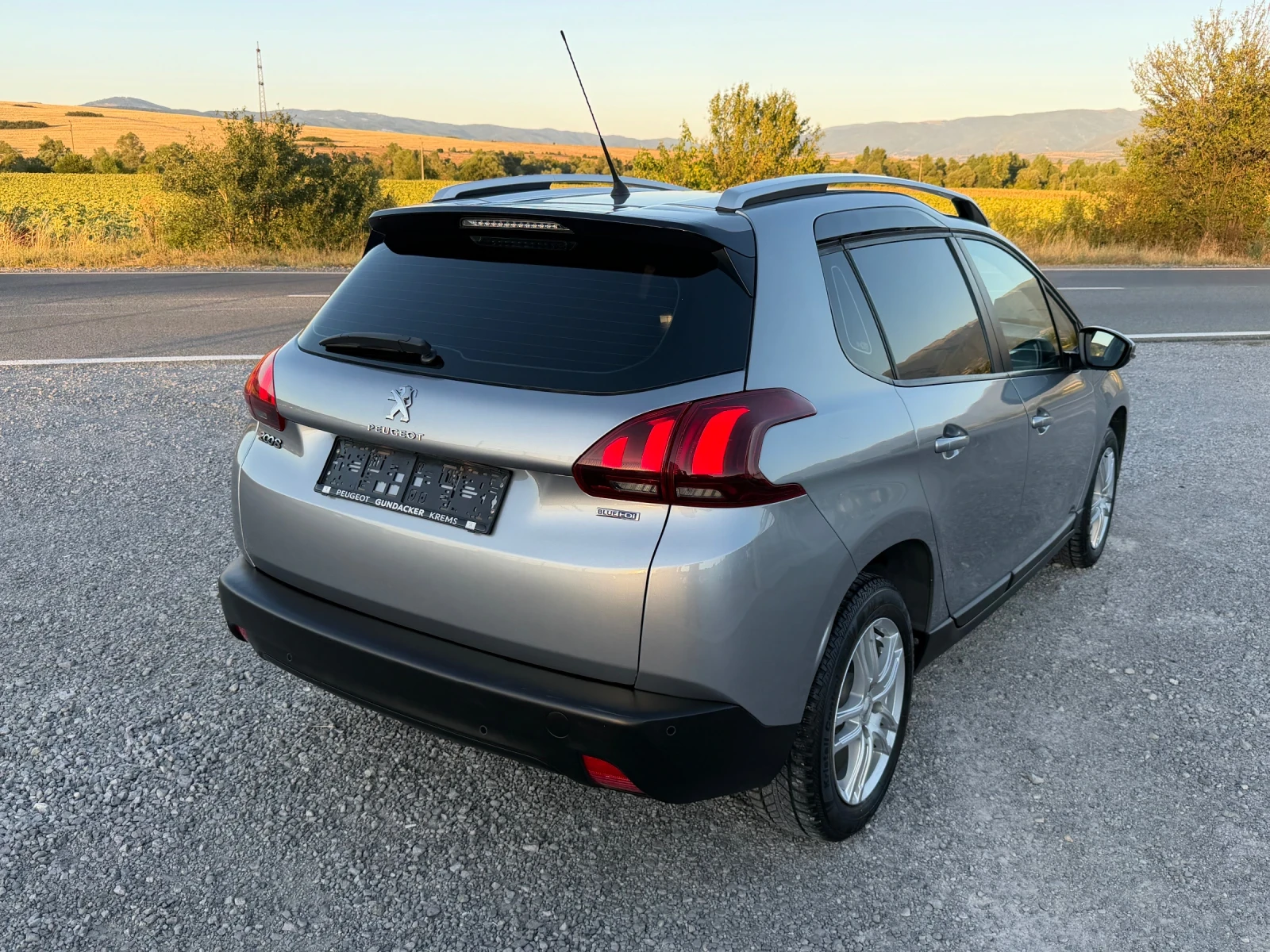 Peugeot 2008 1.6BLUE-HDI FACELIFT SERVICE BOOK EURO 6 TUV COC, снимка 6 - Автомобили и джипове - 55710556