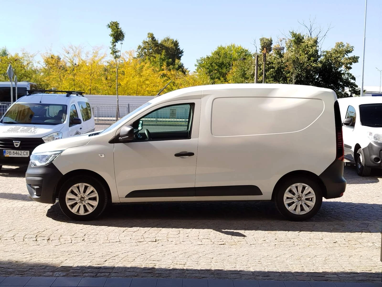 Renault Express 1.5 dCi/75к.с., снимка 8 - Автомобили и джипове - 56411753