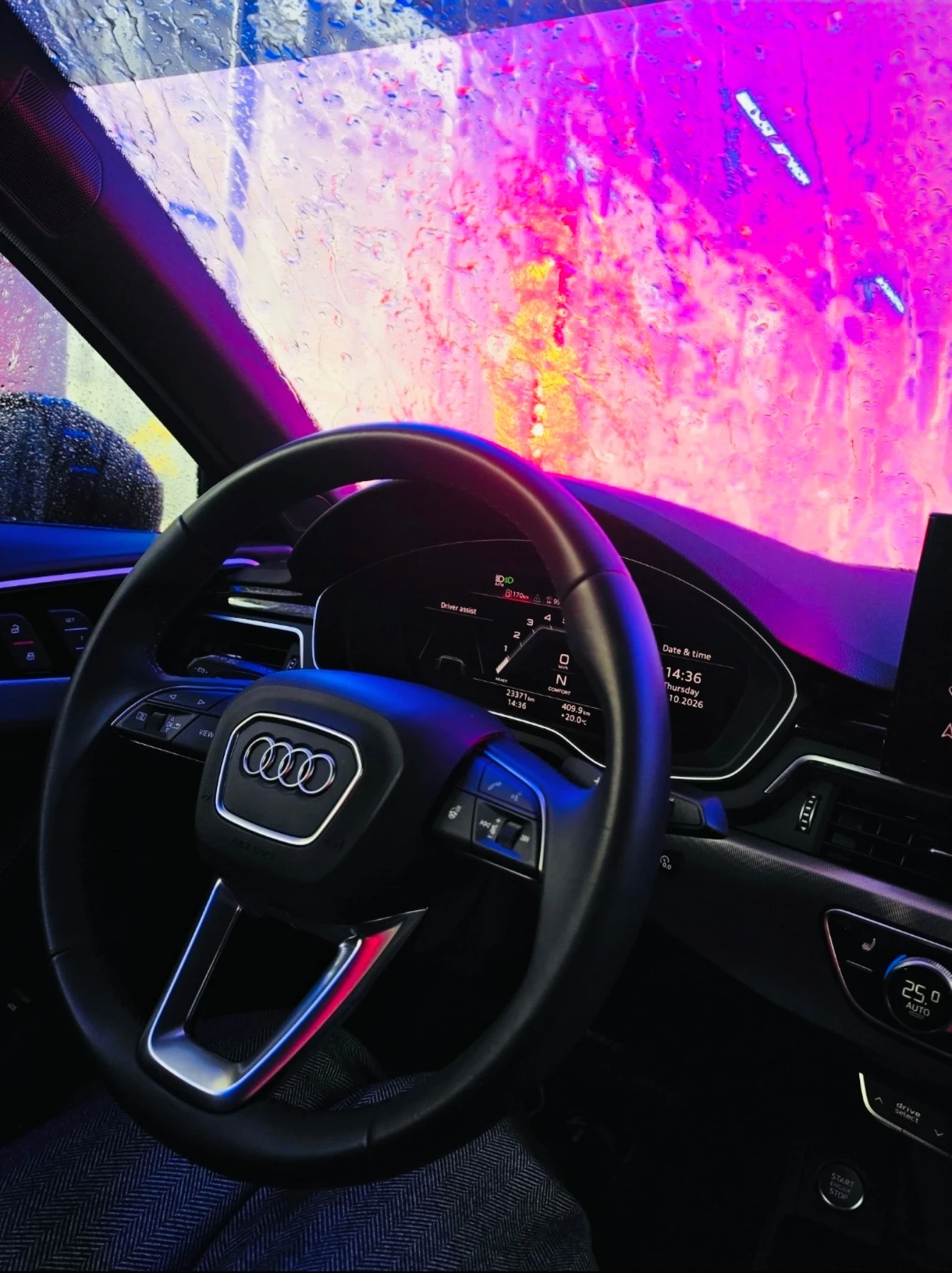 Audi A4 23k km. facelift 4x4 SLine SHADOW, distronic, Matr, снимка 8 - Автомобили и джипове - 56688948
