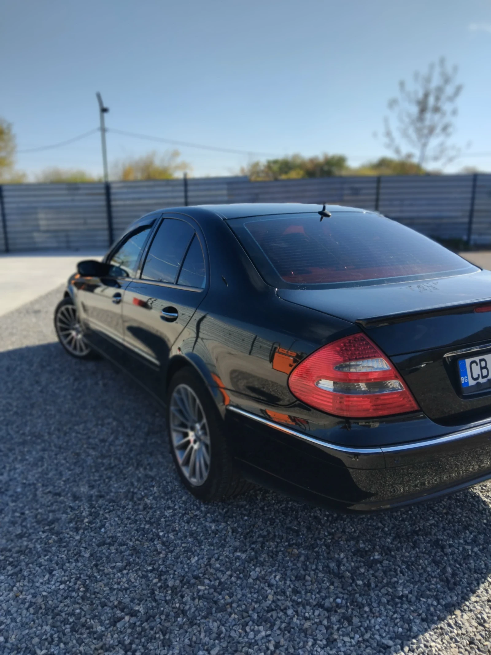 Mercedes-Benz E 280, снимка 4 - Автомобили и джипове - 56569695