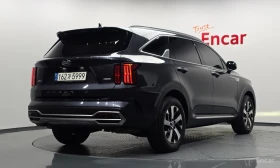 Kia Sorento 2.5T Prestige 4x4* DISTRONIC* ПОДГРЕВ* ОБДУХВАНЕ* , снимка 3