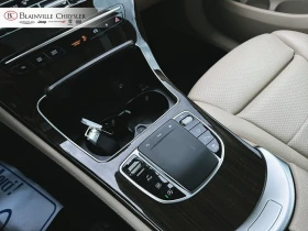 Mercedes-Benz GLC 300 4MATIC* AMG LINE* ПАНОРАМА* 360 КАМЕРИ* КРАЙНА ЦЕН, снимка 12