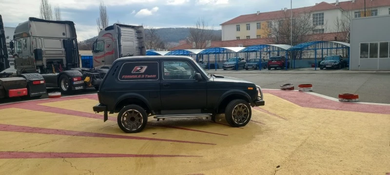 Lada Niva 212140Y  4x4  ГАЗ/БЕНЗИН , снимка 8 - Автомобили и джипове - 48189704