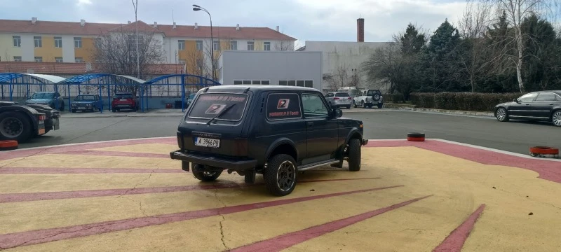 Lada Niva 212140Y  4x4  ГАЗ/БЕНЗИН , снимка 7 - Автомобили и джипове - 48189704