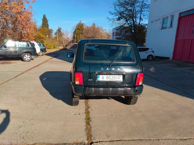 Lada Niva лек, снимка 2 - Автомобили и джипове - 48374196