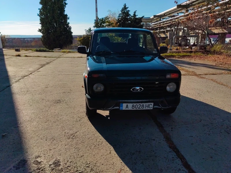 Lada Niva лек, снимка 1 - Автомобили и джипове - 48374196