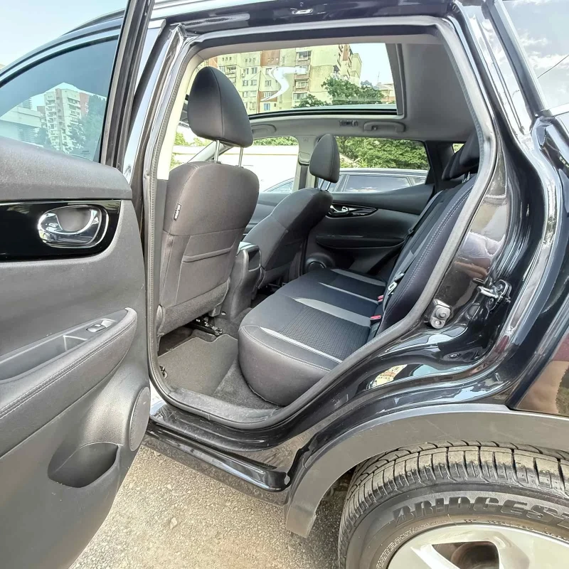 Nissan Qashqai N-connecta, снимка 14 - Автомобили и джипове - 50122002